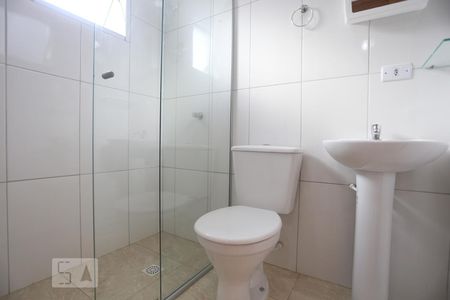 Banheiro de kitnet/studio para alugar com 1 quarto, 14m² em Vila Butantã, São Paulo