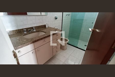 Apartamento para alugar com 185m², 3 quartos e 3 vagas Apartamento para alugar com 185m², 3 quartos e 3 vagasBanheiro da Suíte 2