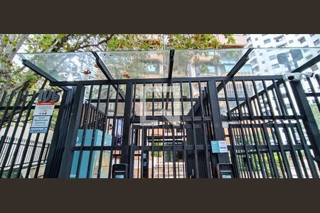 Apartamento para alugar com 185m², 3 quartos e 3 vagas Apartamento para alugar com 185m², 3 quartos e 3 vagasFachada