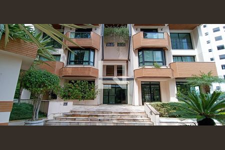 Apartamento para alugar com 185m², 3 quartos e 3 vagas Apartamento para alugar com 185m², 3 quartos e 3 vagasFachada