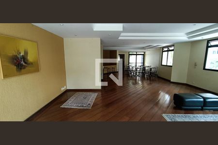 Apartamento para alugar com 185m², 3 quartos e 3 vagas Apartamento para alugar com 185m², 3 quartos e 3 vagasÁrea comum - Salão de festas