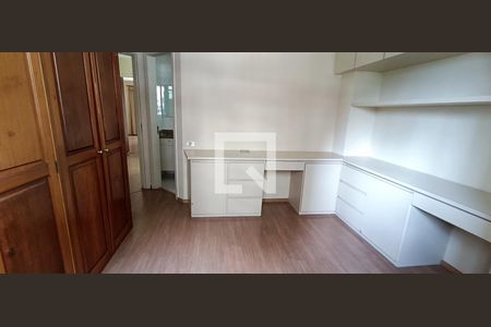 Apartamento para alugar com 185m², 3 quartos e 3 vagas Apartamento para alugar com 185m², 3 quartos e 3 vagasSuíte 2