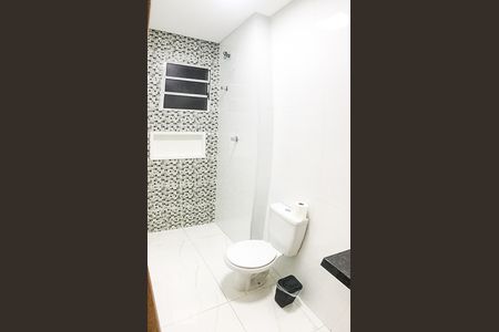 Banheiro de apartamento à venda com 2 quartos, 38m² em Jardim Independência, São Paulo