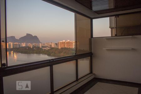 Vista da Sala de apartamento para alugar com 3 quartos, 92m² em Barra da Tijuca, Rio de Janeiro