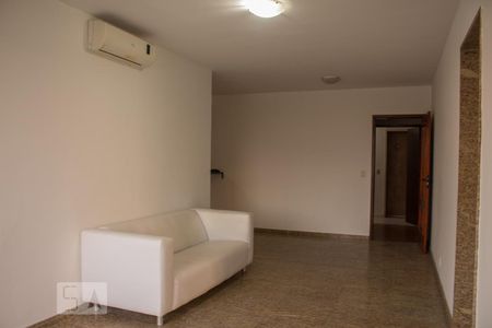 Sala de apartamento para alugar com 3 quartos, 92m² em Barra da Tijuca, Rio de Janeiro