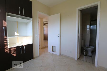 Quarto suite  de apartamento para alugar com 2 quartos, 88m² em Jacarepaguá, Rio de Janeiro