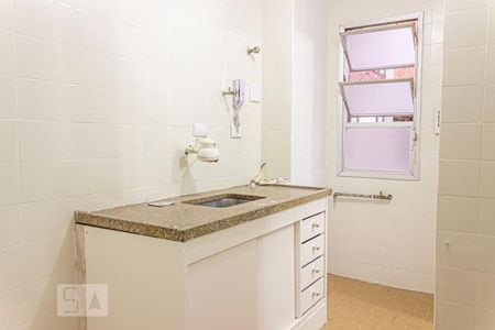 Cozinha de apartamento à venda com 2 quartos, 75m² em Vila Suzana, São Paulo