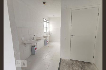 Sala e cozinha de apartamento para alugar com 2 quartos, 44m² em Santos Dumont, São Leopoldo