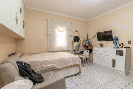 Quarto 1 de casa para alugar com 2 quartos, 200m² em Vila Ré, São Paulo