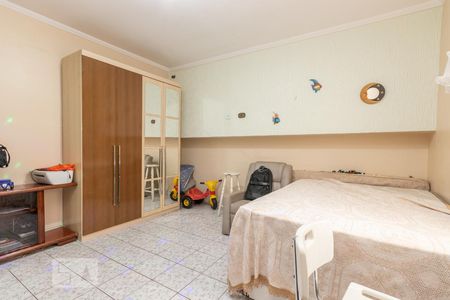 Quarto 1 de casa para alugar com 2 quartos, 200m² em Vila Ré, São Paulo