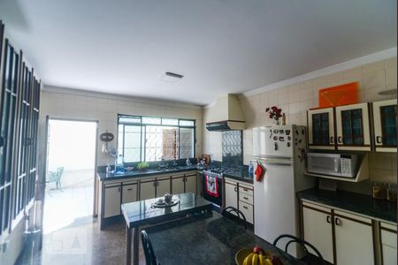 Cozinha de casa à venda com 4 quartos, 530m² em Vila Margarida, São Paulo