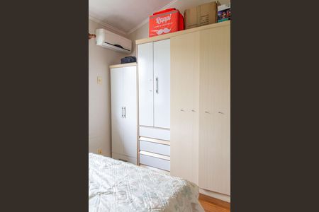 Quarto 2 de casa de condomínio à venda com 2 quartos, 75m² em Humaitá, Porto Alegre