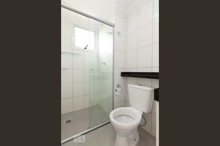 Banheiro  de apartamento para alugar com 1 quarto, 25m² em Vila Campanela, São Paulo