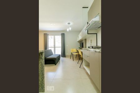 Cozinha de kitnet/studio à venda com 1 quarto, 28m² em Liberdade, São Paulo