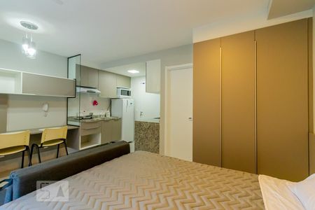 Quarto de kitnet/studio para alugar com 1 quarto, 28m² em Liberdade, São Paulo