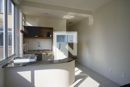 Apartamento para alugar com 34m², 1 quarto e 1 vagaSala - Cozinha