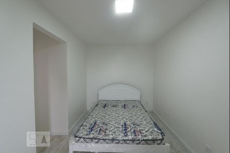 Quarto 2 de apartamento para alugar com 2 quartos, 45m² em Coqueiros, Florianópolis