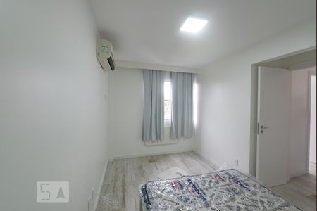 Quarto 2 de apartamento para alugar com 2 quartos, 45m² em Coqueiros, Florianópolis