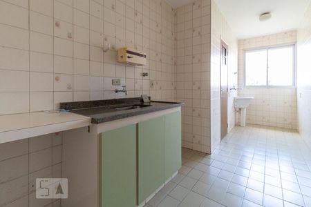 Cozinha de apartamento à venda com 2 quartos, 56m² em Vila Yara, Osasco