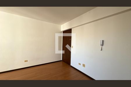 Sala de apartamento para alugar com 3 quartos, 100m² em Cristo Rei, Curitiba