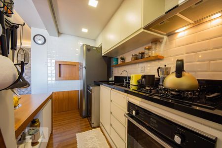 Cozinha  de apartamento à venda com 3 quartos, 86m² em Cristo Redentor, Porto Alegre