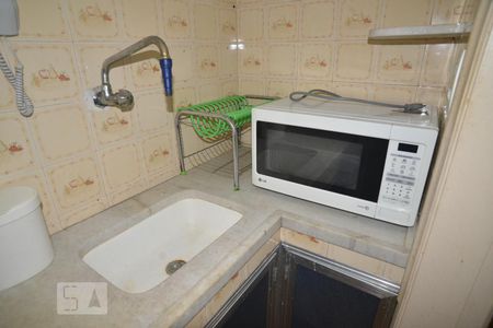 Cozinha de kitnet/studio para alugar com 1 quarto, 30m² em Botafogo, Rio de Janeiro