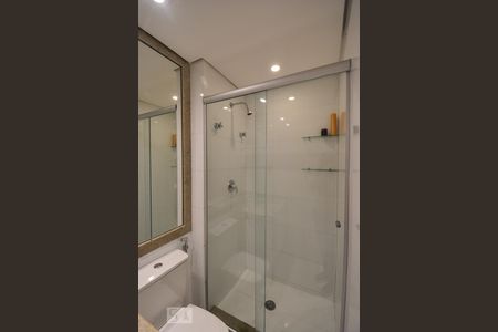 Banheiro de apartamento à venda com 1 quarto, 49m² em Pinheiros, São Paulo