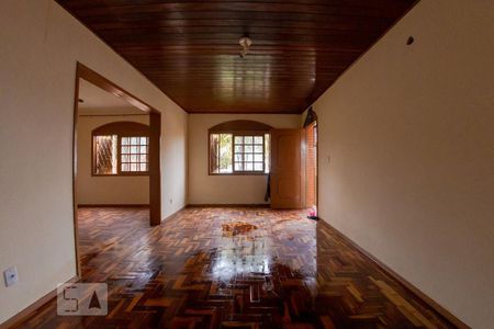 Sala de casa à venda com 4 quartos, 280m² em Sarandi, Porto Alegre