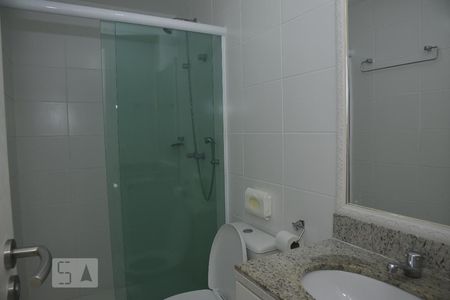 Banheiro Social de apartamento à venda com 3 quartos, 72m² em Jacarepaguá, Rio de Janeiro