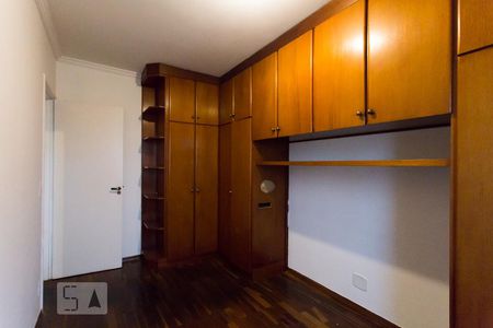 Quarto 2 de apartamento para alugar com 2 quartos, 50m² em Vila Carrão, São Paulo