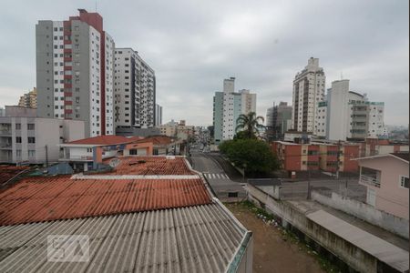 Vista Quarto 2 de apartamento para alugar com 2 quartos, 70m² em Kobrasol, São José