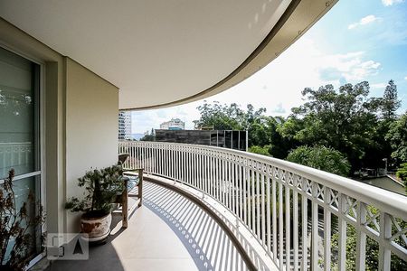 Varanda de apartamento à venda com 4 quartos, 246m² em Vila Sofia, São Paulo
