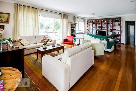 Sala de apartamento à venda com 4 quartos, 246m² em Vila Sofia, São Paulo