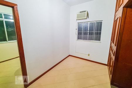 Quarto de apartamento para alugar com 2 quartos, 90m² em Jardim Guanabara, Rio de Janeiro