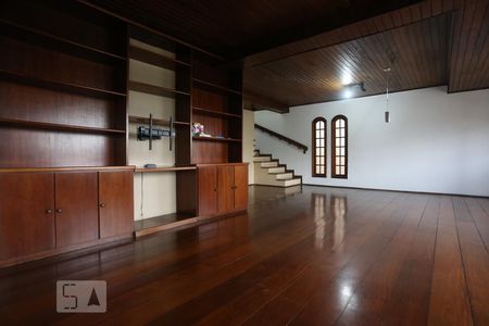 Sala de casa à venda com 4 quartos, 300m² em Cidade São Francisco, São Paulo