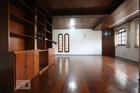 Sala de casa à venda com 4 quartos, 300m² em Cidade São Francisco, São Paulo