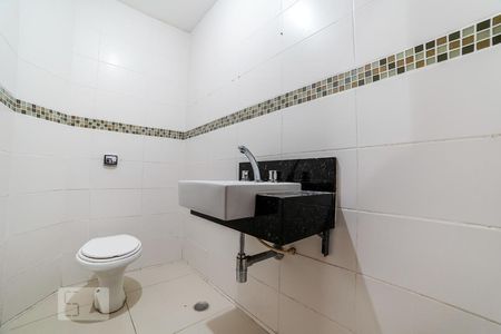 Lavabo de casa para alugar com 2 quartos, 135m² em Vila Nova Mazzei, São Paulo