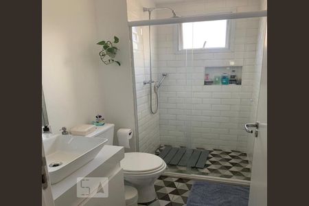 Banheiro-suite de apartamento para alugar com 2 quartos, 69m² em Vila Andrade, São Paulo