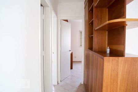 Corredor de apartamento para alugar com 2 quartos, 65m² em Vila da Saúde, São Paulo