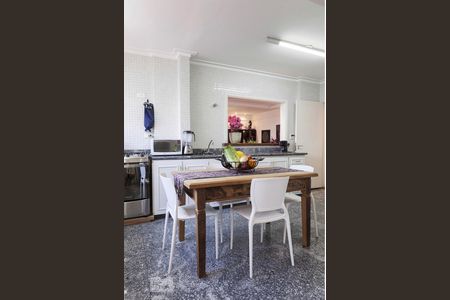 Cozinha de apartamento à venda com 3 quartos, 105m² em Perdizes, São Paulo