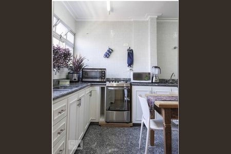 Cozinha de apartamento à venda com 3 quartos, 105m² em Perdizes, São Paulo