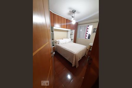 Quarto 2 de apartamento para alugar com 2 quartos, 51m² em Jardim Celeste, São Paulo