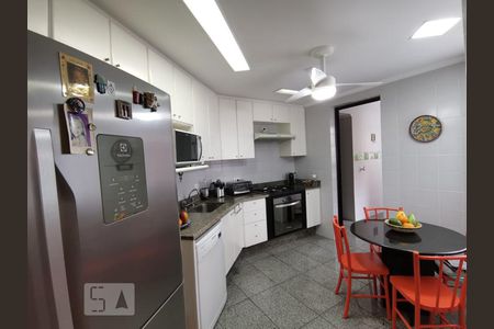 Cozinha de apartamento para alugar com 3 quartos, 150m² em Vila Andrade, São Paulo