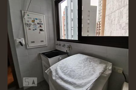 Área de Serviço de apartamento para alugar com 3 quartos, 150m² em Vila Andrade, São Paulo