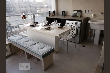 Varanda gourmet/ Área de serviço de apartamento para alugar com 1 quarto, 38m² em Liberdade, São Paulo