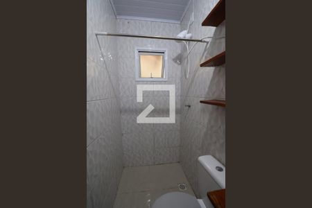 Banheiro de casa à venda com 1 quarto, 56m² em Olaria, Canoas