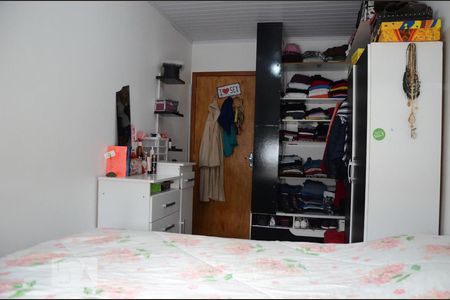 quarto  de casa à venda com 1 quarto, 56m² em Olaria, Canoas