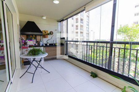 Varanda de apartamento à venda com 3 quartos, 167m² em Alto de Pinheiros, São Paulo