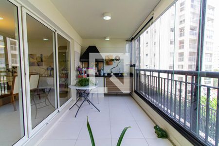 Varanda de apartamento à venda com 3 quartos, 167m² em Alto de Pinheiros, São Paulo