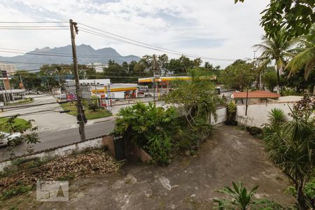 Vista de casa para alugar com 3 quartos, 372m² em Freguesia (jacarepaguá), Rio de Janeiro
